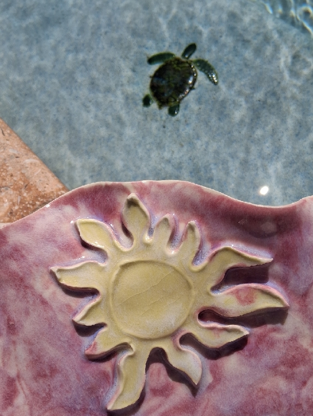Unique 3D Handcrafted Coastal Ceramic Center Bowl Art W/Pastel Sea Life Theme. - Picture 7 of 15